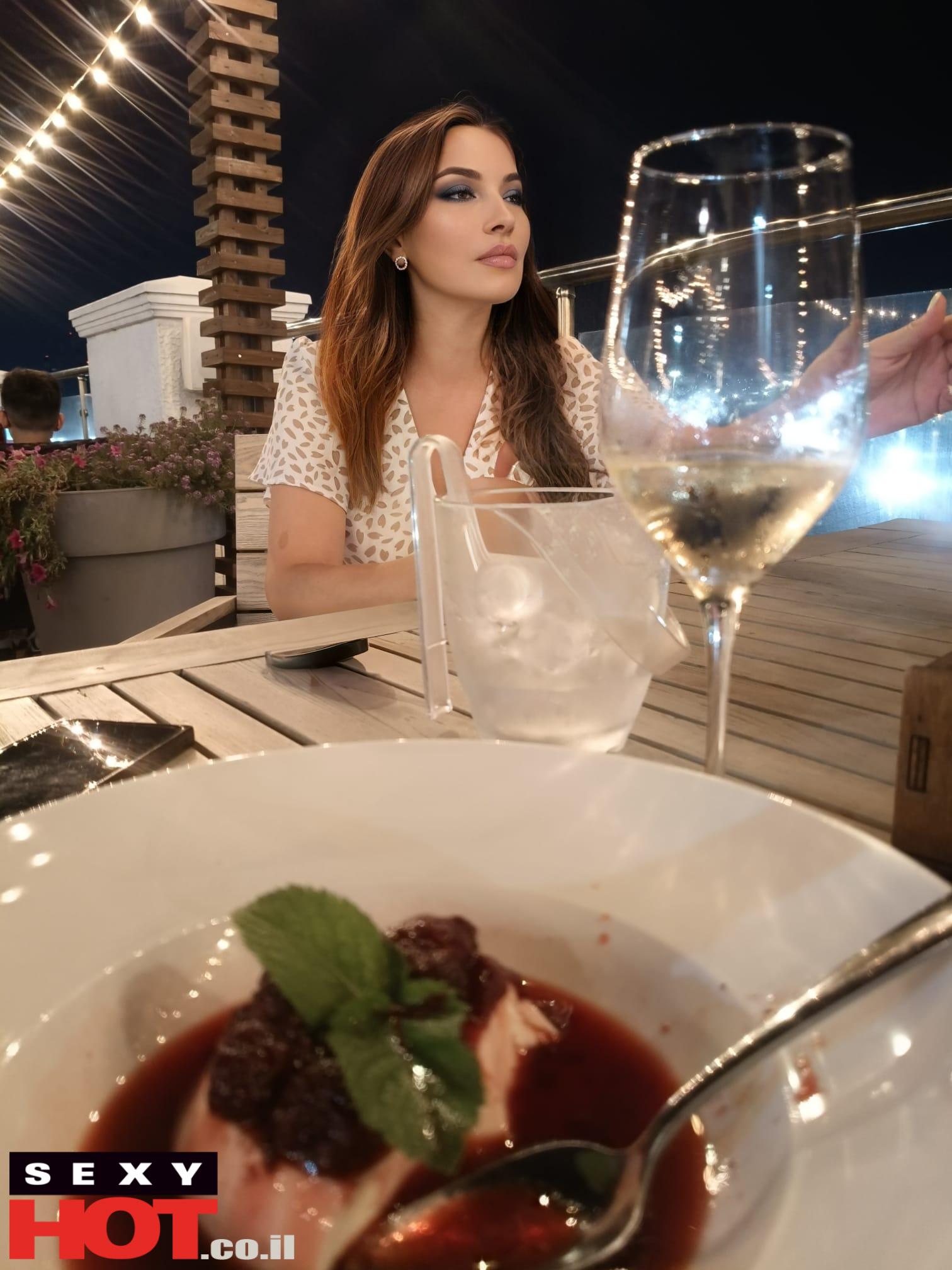 לילי בתל אביב – בחורה אלגנטית 29