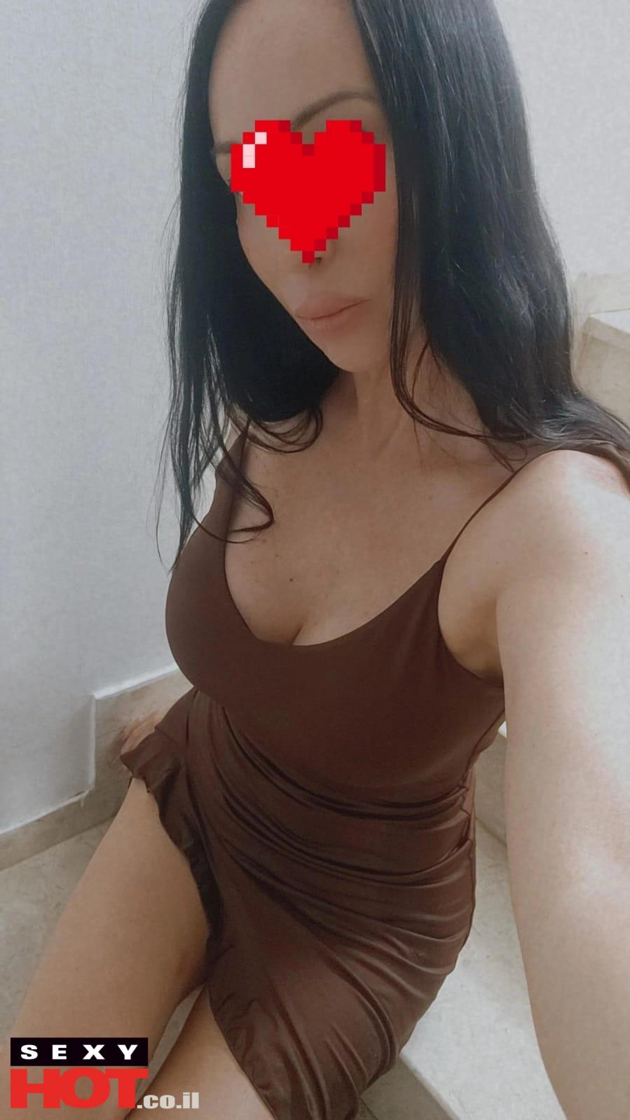 ראשון לציון-בחורה מבינה עניין